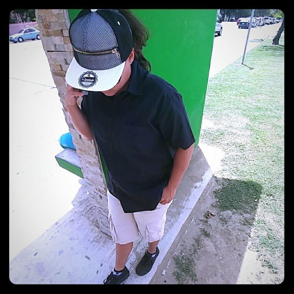 Cargo shorts & button up